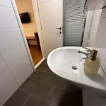 בית הארחה A-rooms Serviced In