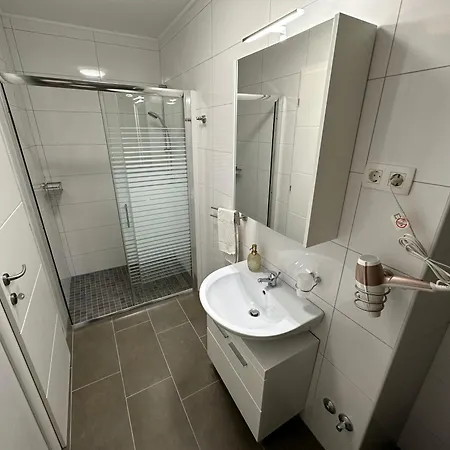A-rooms Serviced In *