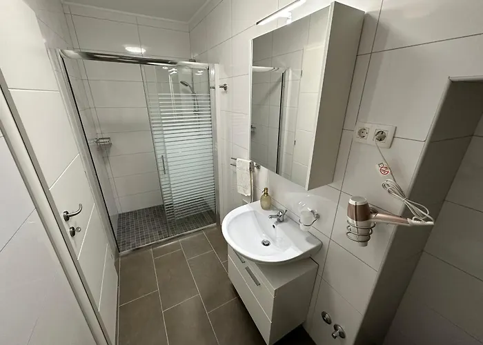 A-rooms Serviced In 3*